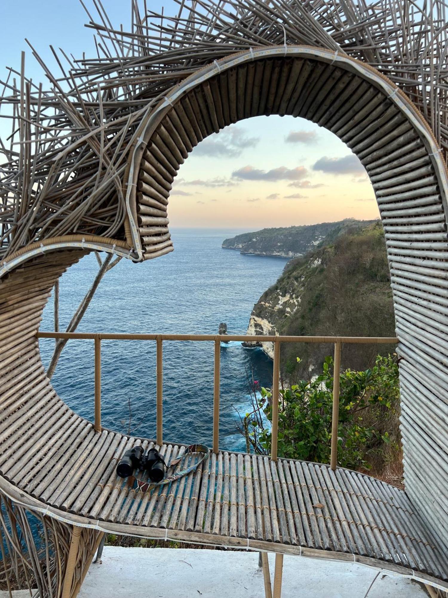 Tropical Glamping Nusa Penida - Private Romantic Seaside Bungalow Diamond Beach Pelilit Exterior photo